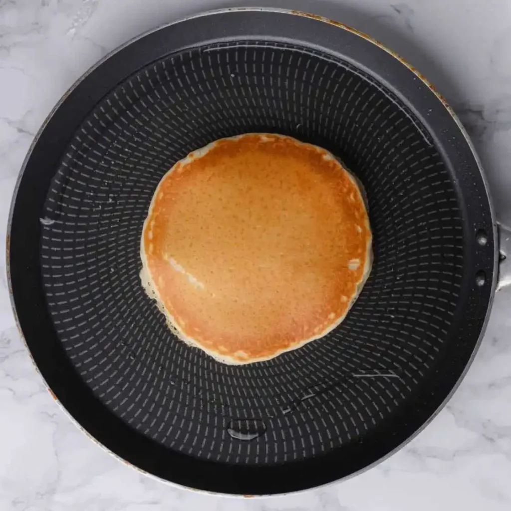 how to make fluffy pancakes without eggs